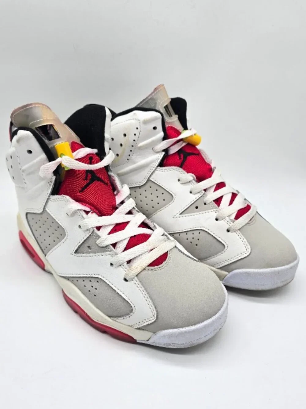 Air Jordan 6 Hare Size 9.5 White Red Sneakers